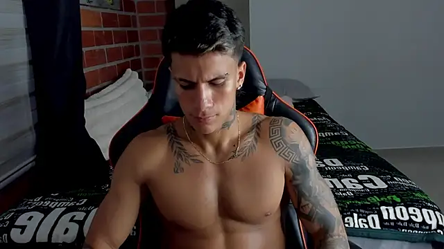 pettergrey1 online show from 4, 11, 2025