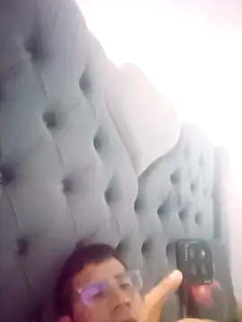 PequeArely online show from 4, 1, 2025