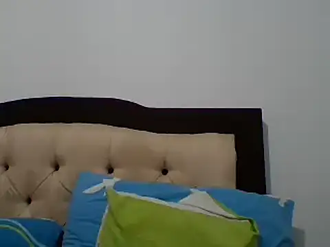 Snapshot of ScarletGlow1 chatting on 25, 11, 2025 ScarletGlow1 online show from 25, 11, 2025