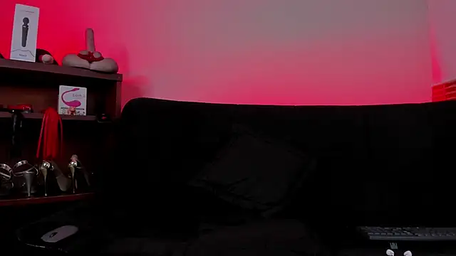 lilith-deveraux online show from 5, 3, 2025