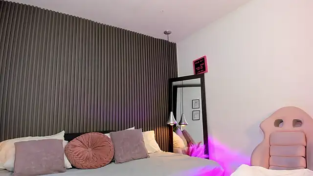 Axel brunette1 online show from 3, 2, 2026