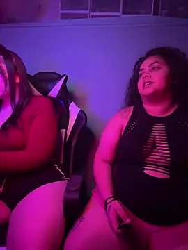 Snapshot of DatBishYouMiss chatting on 1, 2, 2025 DatBishYouMiss online show from 1, 2, 2025