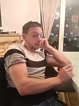 Snapshot of mika11100 chatting on 28, 12, 2024 mika11100 online show from 28, 12, 2024