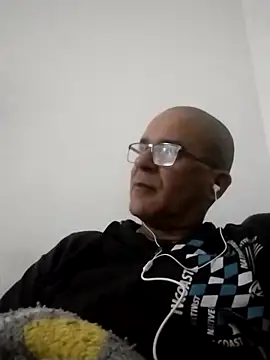 Snapshot of barboza991 chatting on 18, 5, 2026 barboza991 online show from 18, 5, 2026