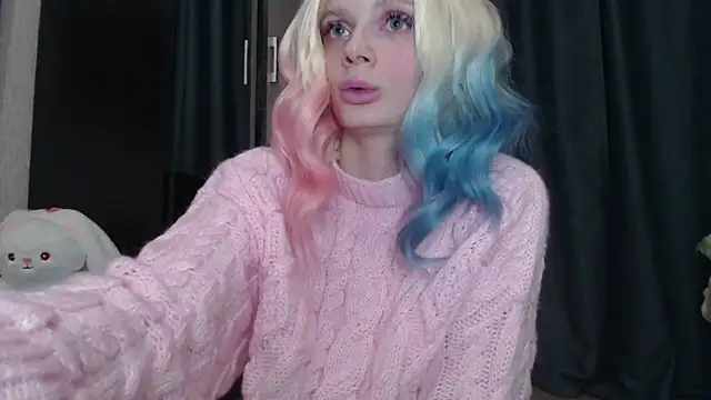 Snapshot of Effi_18 chatting on 26, 10, 2025 Effi 18 online show from 26, 10, 2025