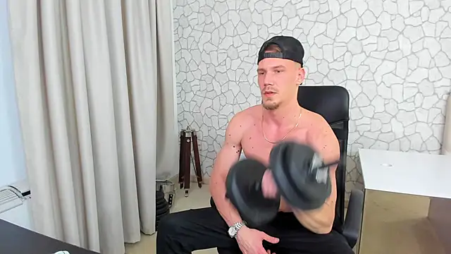 Snapshot of MateoBenjaminX chatting on 8, 2, 2025 MateoBenjaminX online show from 8, 2, 2025
