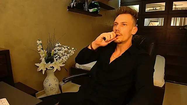 Snapshot of MateoBenjaminX chatting on 18, 3, 2025 MateoBenjaminX online show from 18, 3, 2025