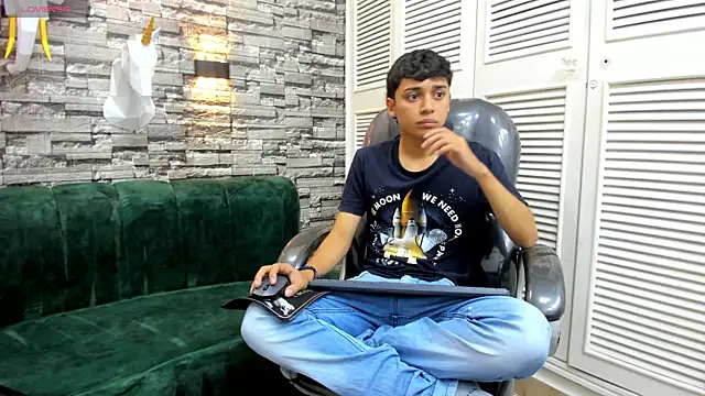 DamiBright online show from 2, 12, 2025