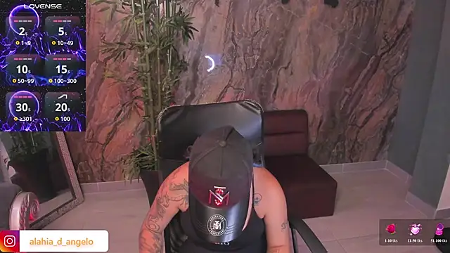 Alahia Dangelo online show from 15, 4, 2026