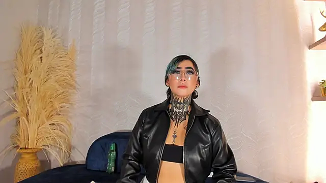 Snapshot of Alahia_Dangelo chatting on 27, 5, 2026 Alahia Dangelo online show from 27, 5, 2026