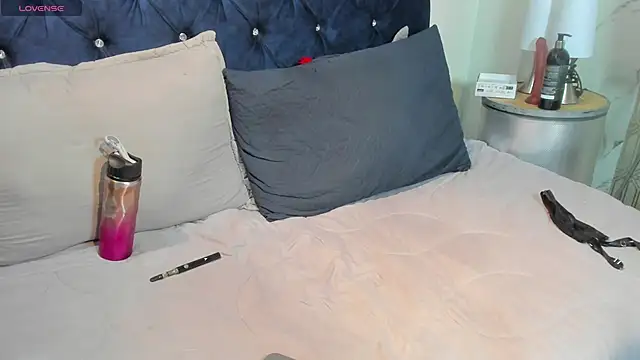  maria foxx  online show from 16, 4, 2026