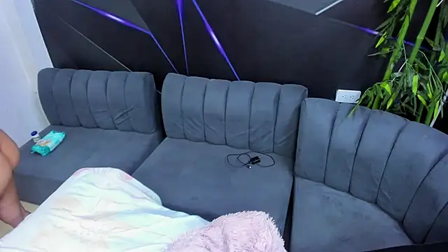 playsgirlhot online show from 10, 9, 2025