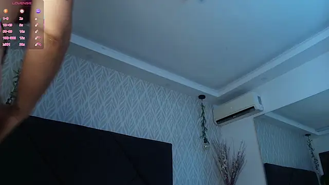 Snapshot of sandy_rivas chatting on 4, 12, 2025 sandy rivas online show from 4, 12, 2025