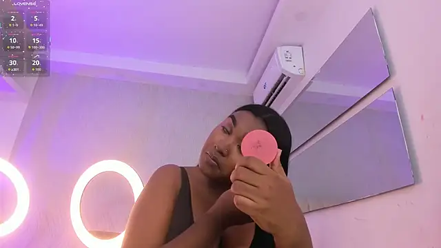 Snapshot of kayna_gomez chatting on 13, 1, 2026 kayna gomez online show from 13, 1, 2026