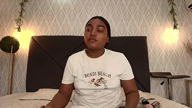 Snapshot of kayna_gomez chatting on 12, 2, 2026 kayna gomez online show from 12, 2, 2026