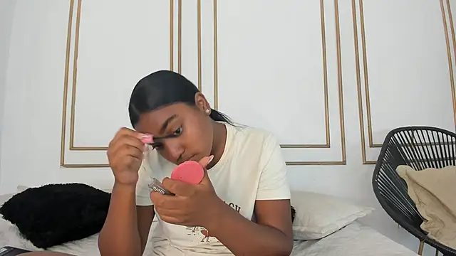 Snapshot of kayna_gomez chatting on 15, 4, 2026 kayna gomez online show from 15, 4, 2026