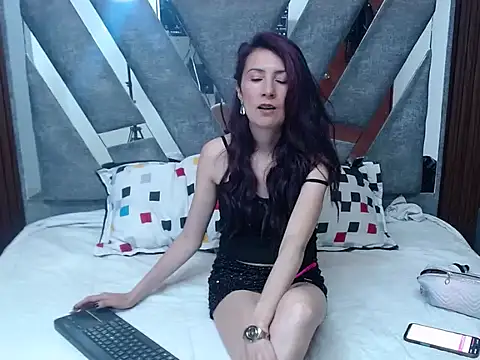 saray hot202cl online show from 12, 4, 2026