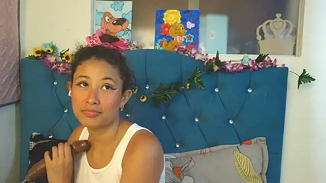 Milkdulce1 online show from 17, 4, 2026