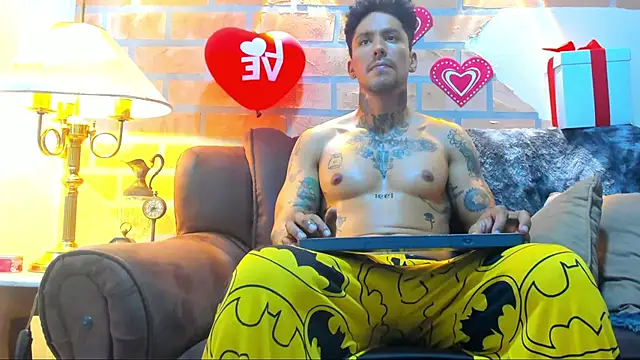 Snapshot of Dylanstonne chatting on 14, 2, 2025 Dylanstonne online show from 14, 2, 2025