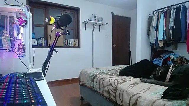 Snapshot of esjrobles chatting on 12, 1, 2025 esjrobles online show from 12, 1, 2025