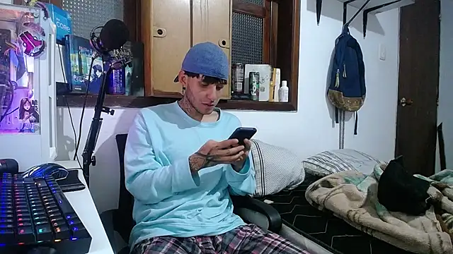 Snapshot of esjrobles chatting on 1, 2, 2025 esjrobles online show from 1, 2, 2025