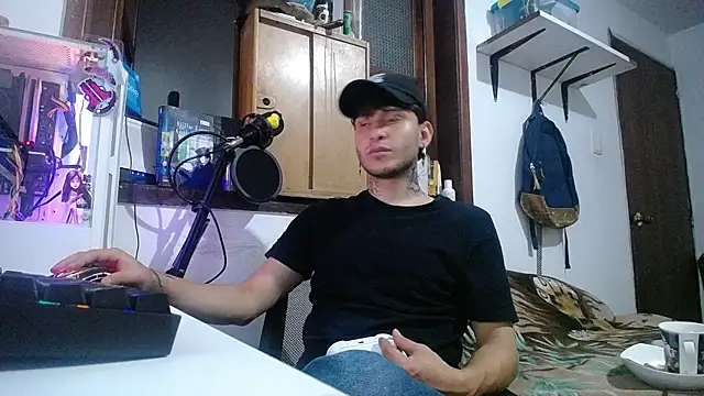 Snapshot of esjrobles chatting on 14, 2, 2025 esjrobles online show from 14, 2, 2025