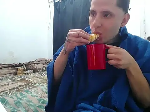 Snapshot of esjrobles chatting on 8, 10, 2025 esjrobles online show from 8, 10, 2025