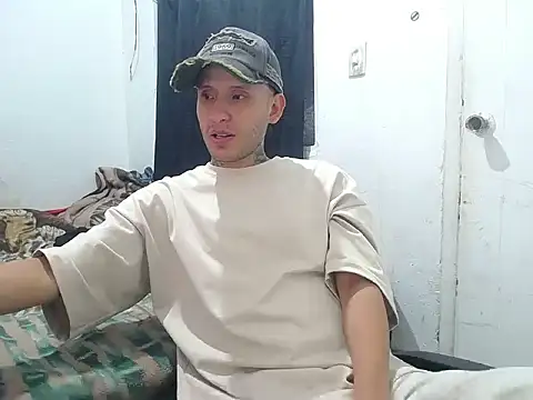 Snapshot of esjrobles chatting on 13, 10, 2025 esjrobles online show from 13, 10, 2025