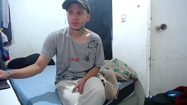 Snapshot of esjrobles chatting on 15, 10, 2025 esjrobles online show from 15, 10, 2025