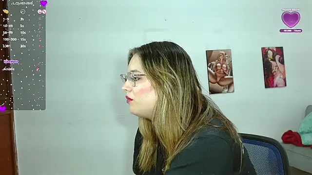 Snapshot of kendallclarkk03 chatting on 4, 12, 2024 kendallclarkk03 online show from 4, 12, 2024