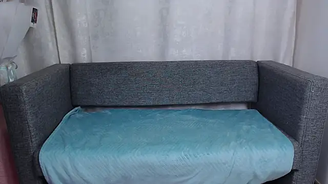 bellaa love  online show from 10, 11, 2025