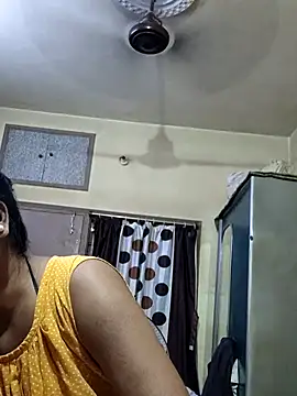 Snapshot of yoursweety09 chatting on 18, 3, 2025 yoursweety09 online show from 18, 3, 2025