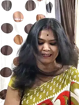 Snapshot of yoursweety09 chatting on 11, 10, 2025 yoursweety09 online show from 11, 10, 2025