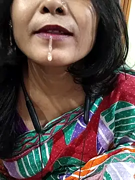 Snapshot of yoursweety09 chatting on 16, 10, 2025 yoursweety09 online show from 16, 10, 2025