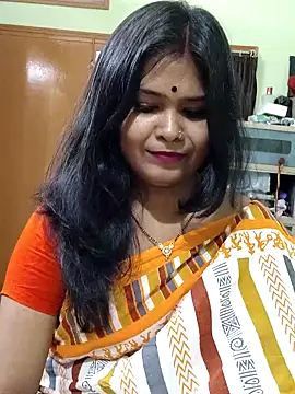 Snapshot of yoursweety09 chatting on 18, 10, 2025 yoursweety09 online show from 18, 10, 2025
