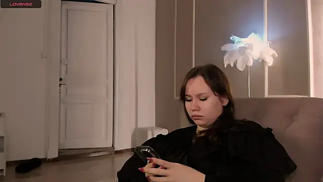 Snapshot of Alisia_Mars chatting on 9, 10, 2025 Alisia Mars online show from 9, 10, 2025