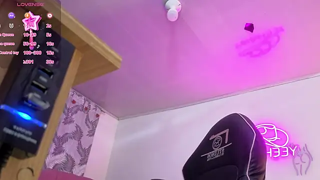 Snapshot of Laylafoxy_tay chatting on 10, 2, 2026 Laylafoxy tay online show from 10, 2, 2026