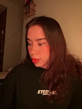 Snapshot of Im_Valen_Cute chatting on 4, 2, 2026 Im Valen Cute online show from 4, 2, 2026