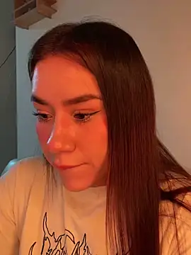 Snapshot of Im_Valen_Cute chatting on 21, 2, 2026 Im Valen Cute online show from 21, 2, 2026