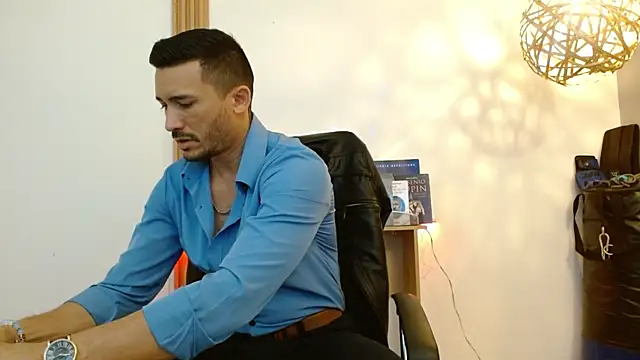 Snapshot of Reiko_85_ chatting on 10, 11, 2025 Reiko 85 online show from 10, 11, 2025