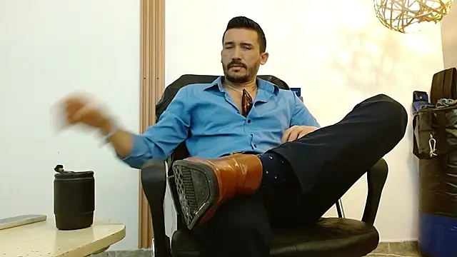 Snapshot of Reiko_85_ chatting on 20, 11, 2025 Reiko 85 online show from 20, 11, 2025