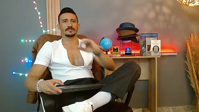 Snapshot of Reiko_85_ chatting on 20, 2, 2026 Reiko 85 online show from 20, 2, 2026