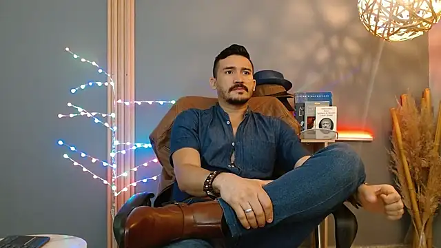 Snapshot of Reiko_85_ chatting on 24, 2, 2026 Reiko 85 online show from 24, 2, 2026