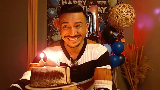 Reiko 85  online show from 18, 4, 2026