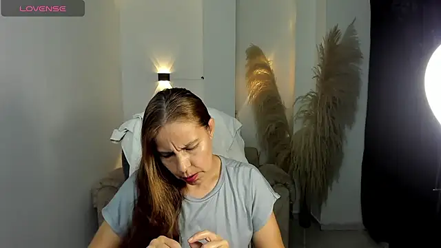 Milf karlye online show from 14, 2, 2026