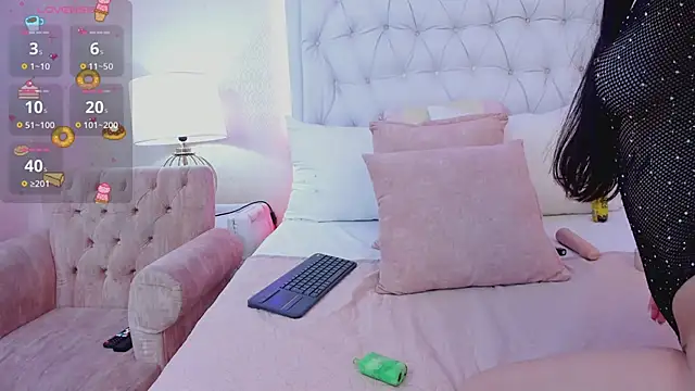 Snapshot of MonserratPeters chatting on 16, 1, 2025 MonserratPeters online show from 16, 1, 2025