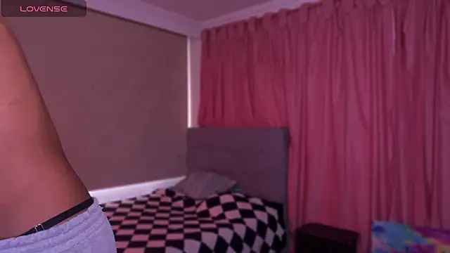 teobowny  online show from 6, 10, 2025