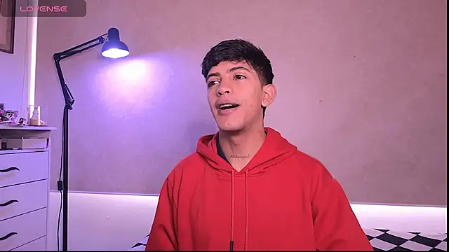 teobowny  online show from 4, 2, 2026