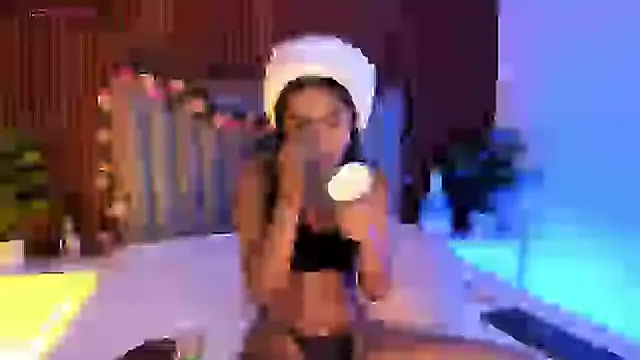 Snapshot of Lucy_Frazier chatting on 27, 12, 2024 Lucy Frazier online show from 27, 12, 2024
