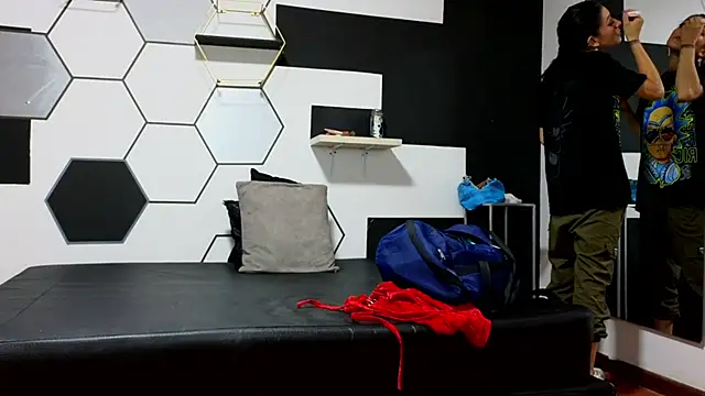 haileycat online show from 13, 2, 2025